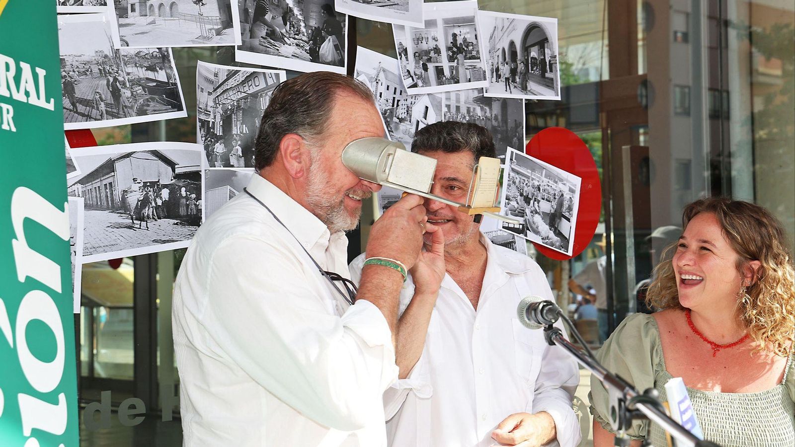 José Luis García-Palacios junto a Pastora Gimenez y Eduardo J. Sugrañes, visionando imágenes estereoscópicas. José Luis García-Palacios junto a Pastora Gimenez y Eduardo J. Sugrañes, visionando imágenes estereoscópicas.