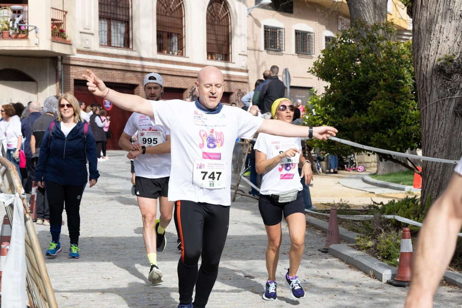Más de 2.100 participantes corren  para promover la salud en Jaén, en imágenes (2)