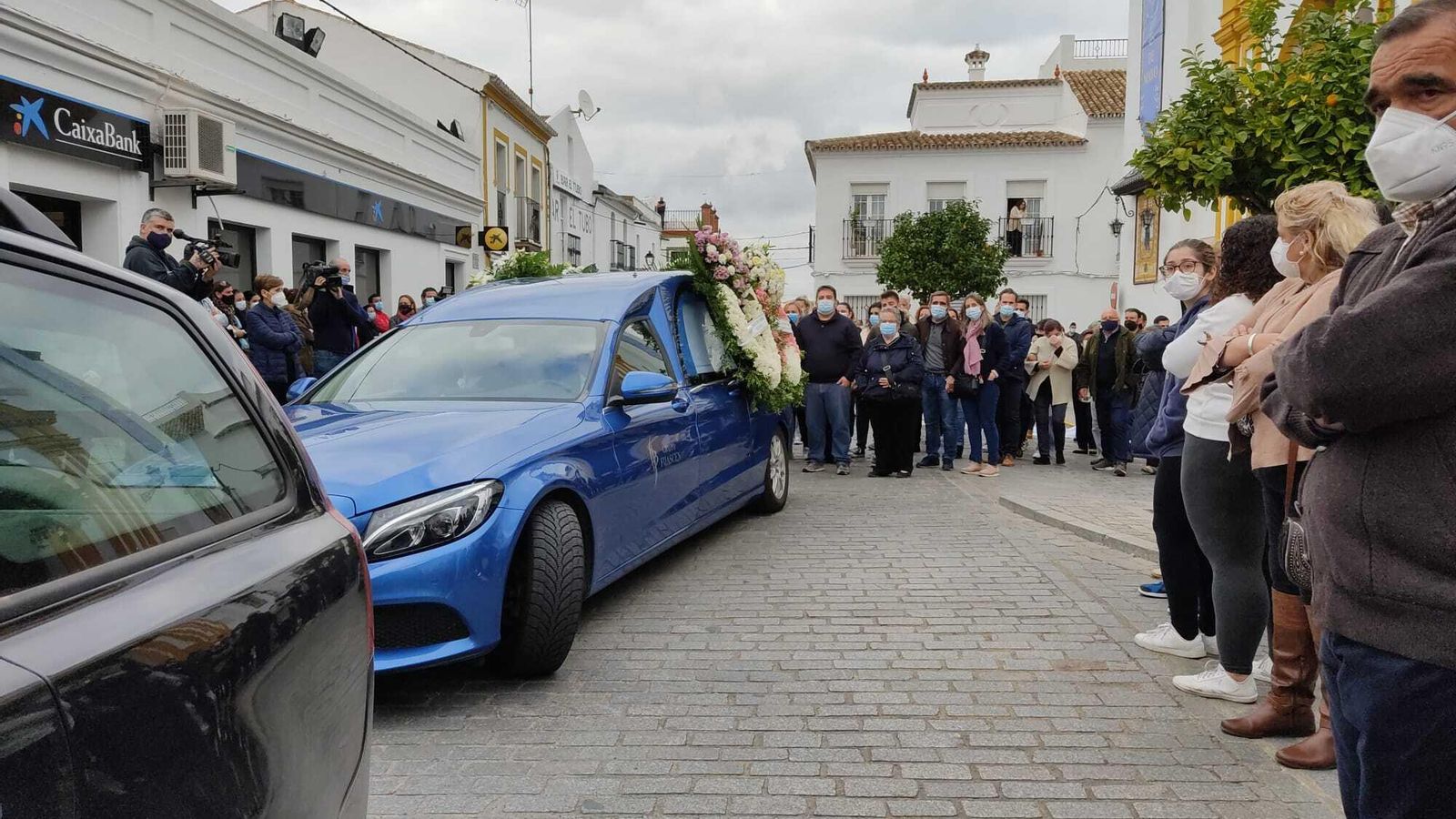 La comitiva fúnebre de la pequeña Manuela, este martes en Castilblanco de los Arroyos.