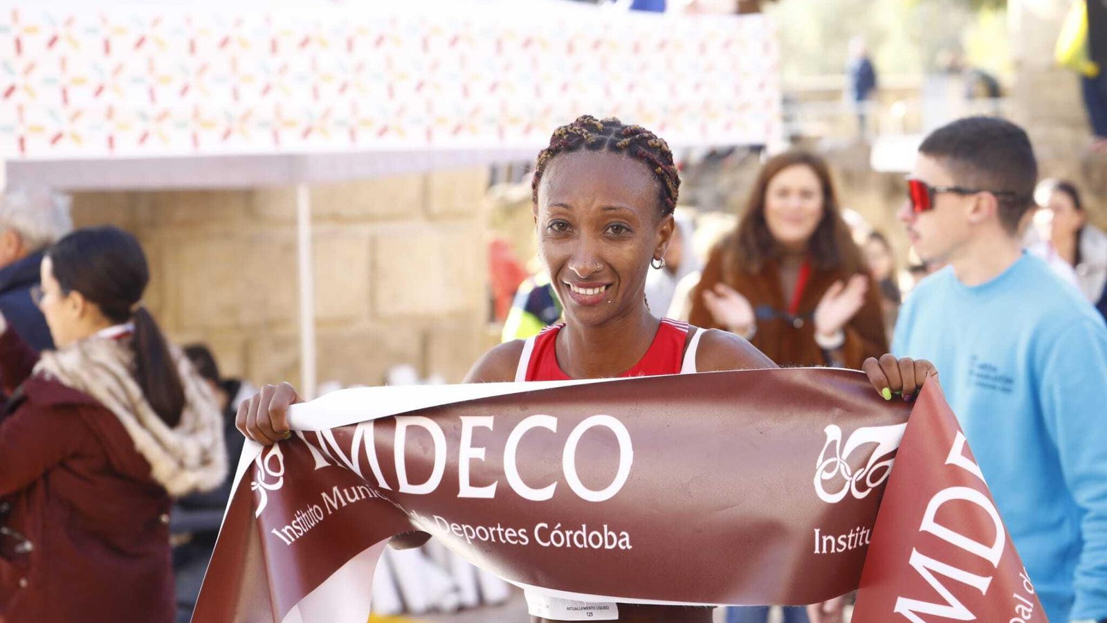 Yumileydis Mestre, tras su victoria en la categoría femenina de la Media Maratón de Córdoba. Yumileydis Mestre, tras su victoria en la categoría femenina de la Media Maratón de Córdoba.