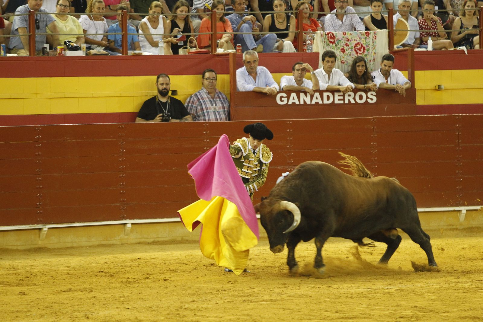 Fotogalería corrida toros Feria Santa Ana-Roquetas de Mar-El Juli-Perera-Aguado