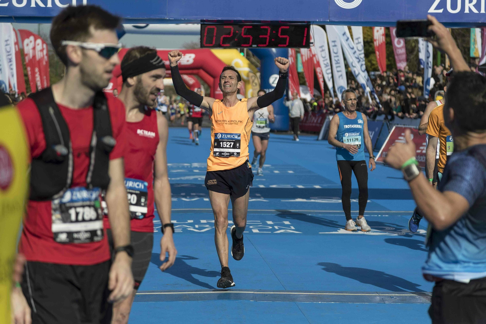 ¿Has hecho el Maratón de Sevilla 2019? Búscate en nuestra galería de fotos