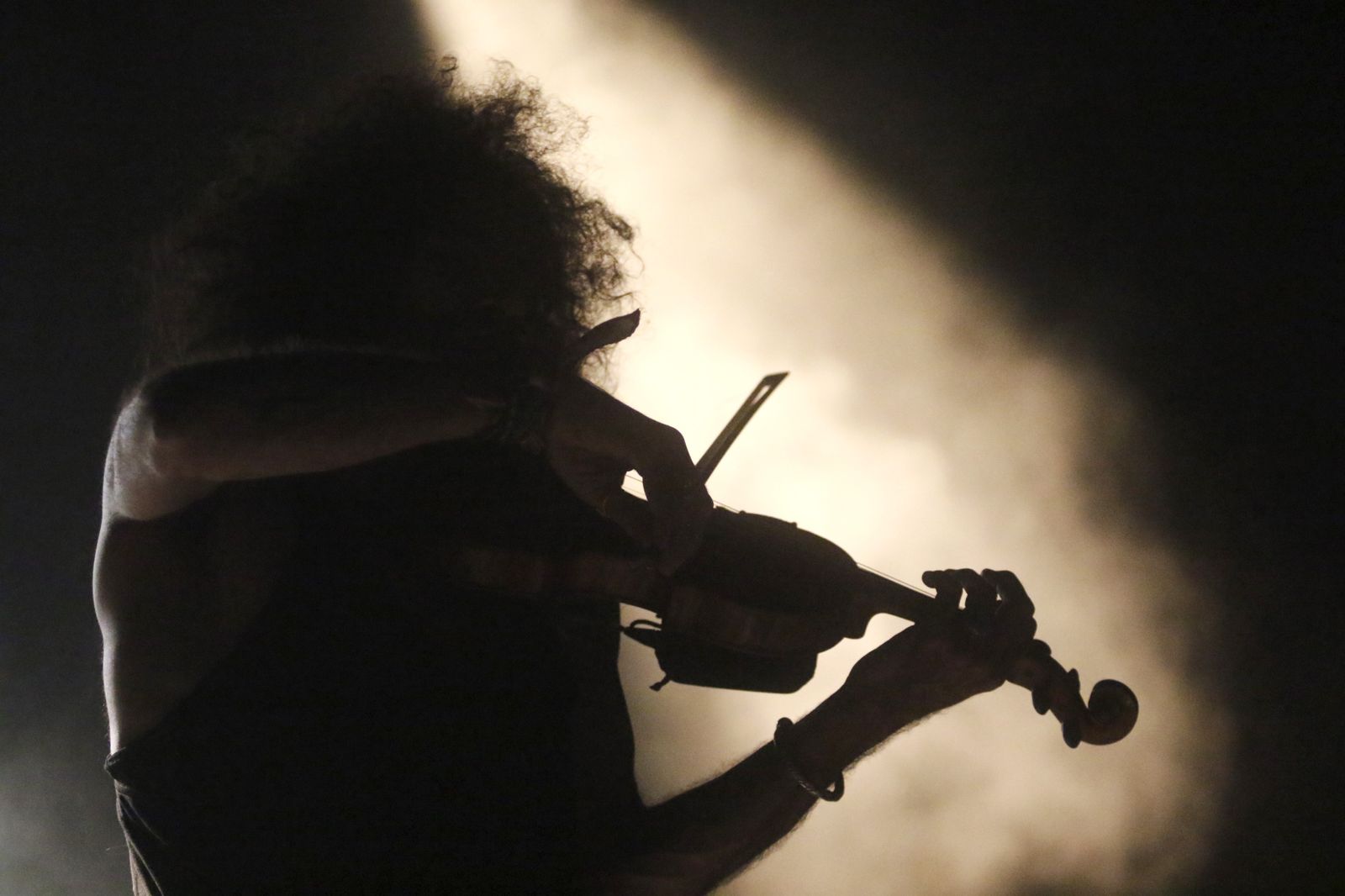 El concierto de Ara Malikian en el Teatro de la Axerquía de Córdoba, en imágenes