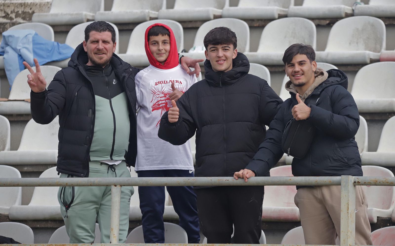 Búscate en el Nuevo Mirador durante el Algeciras - Betis Deportivo de Primera Federación