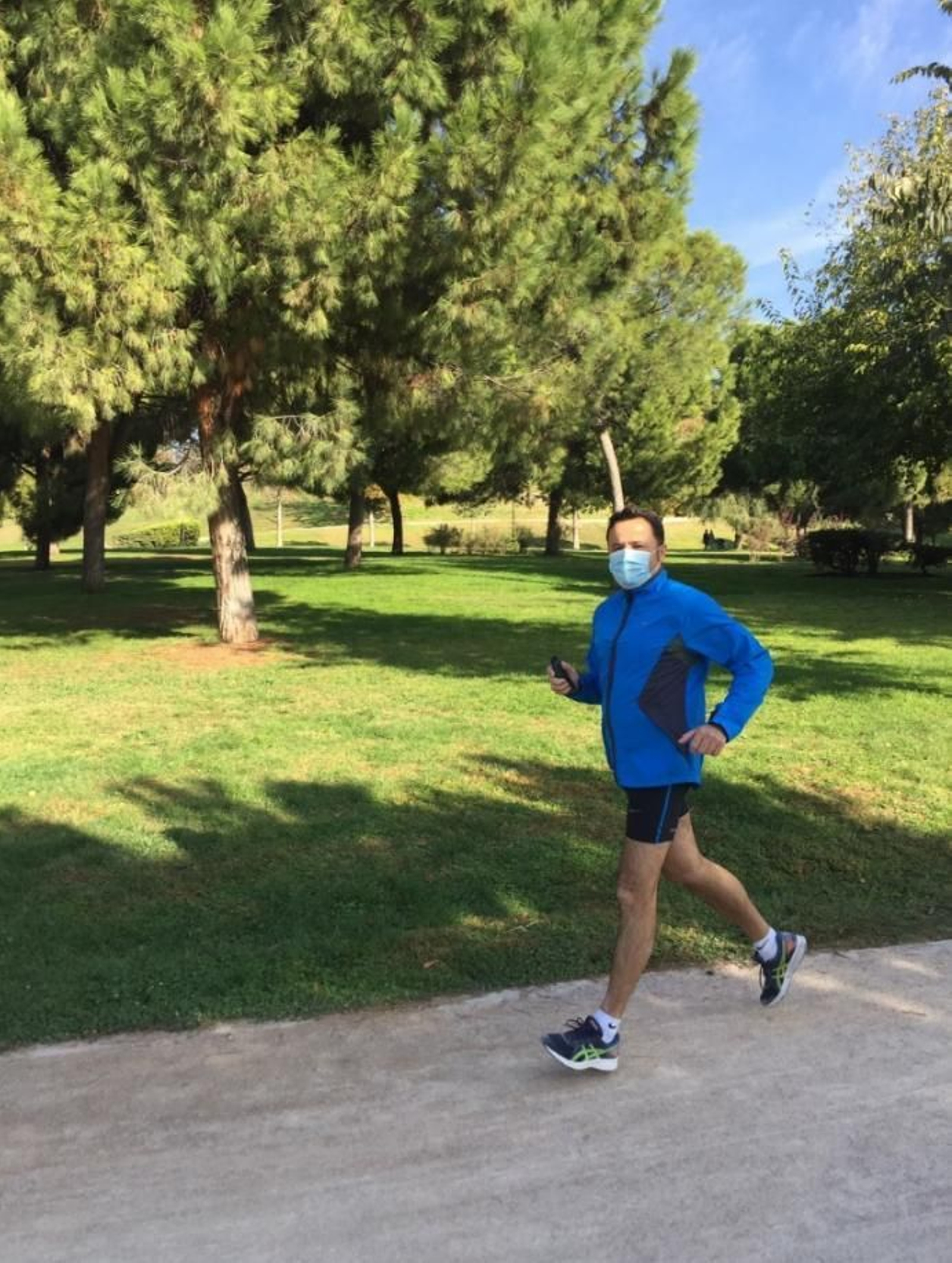 Kilómetros solidarios en ”la Caixa” por un proyecto de acompañamiento a la lectura