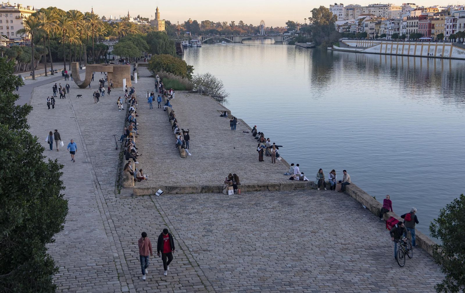 Temperaturas suaves y primaverales en Sevilla