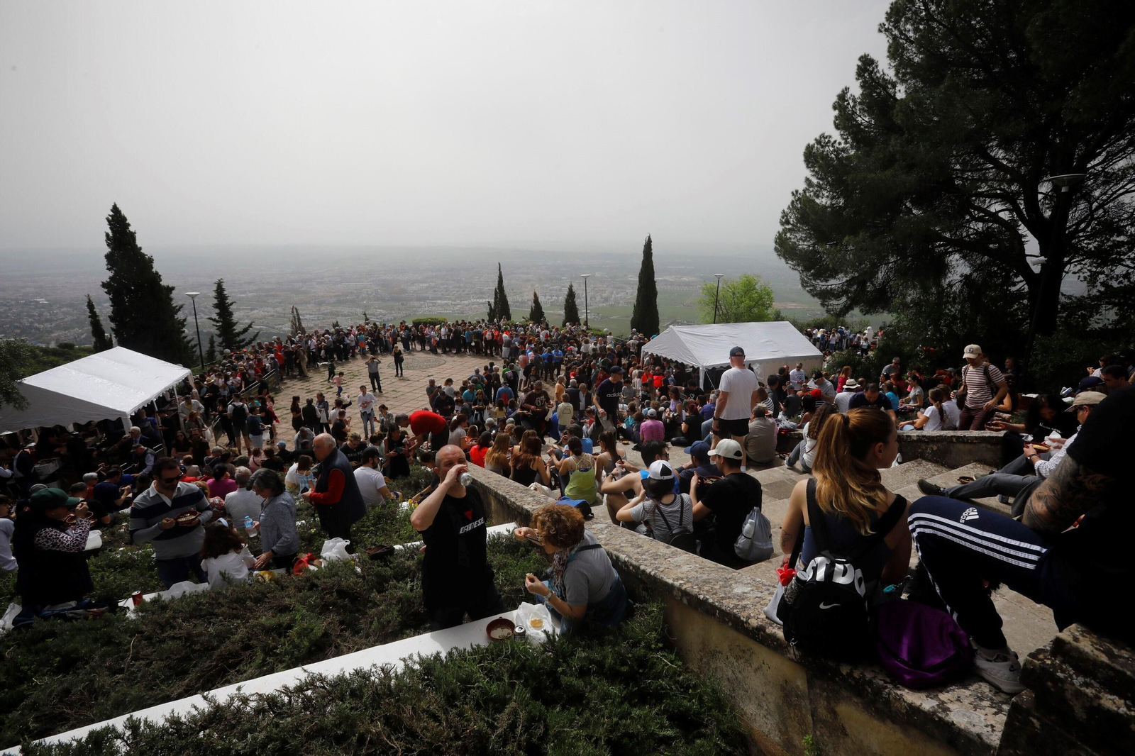 Las mejores imágenes de las tradicionales Habas en las Ermitas de Córdoba