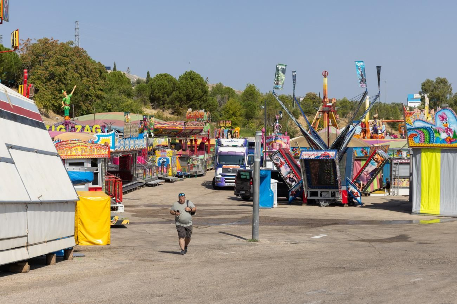 Así avanza el montaje de la feria de San Lucas