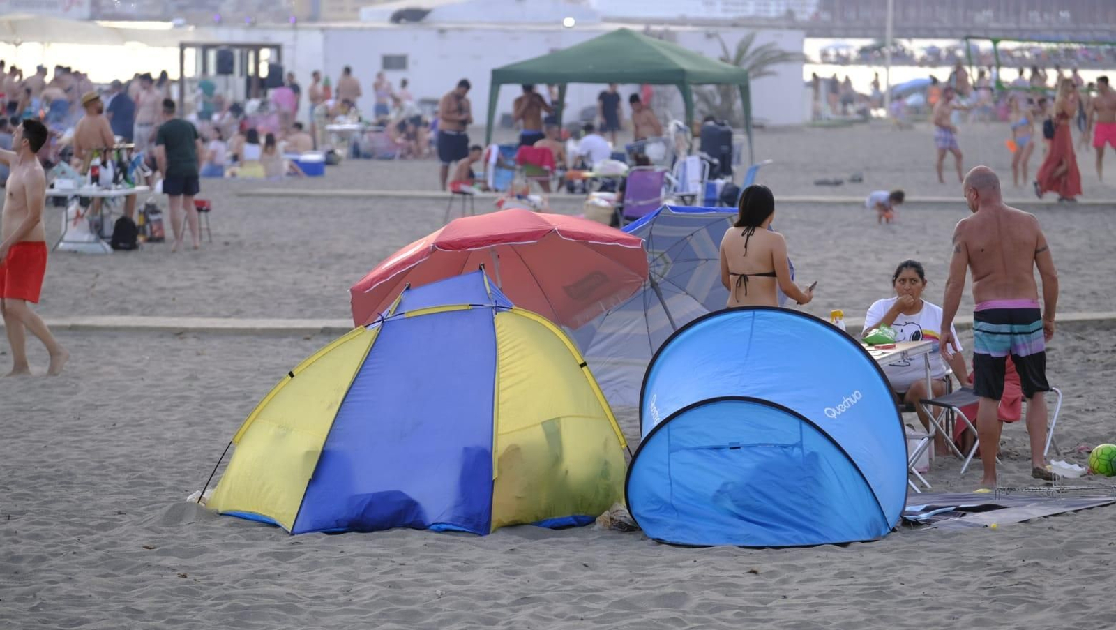 Imágenes de la celebración de San Juan en Almería capital