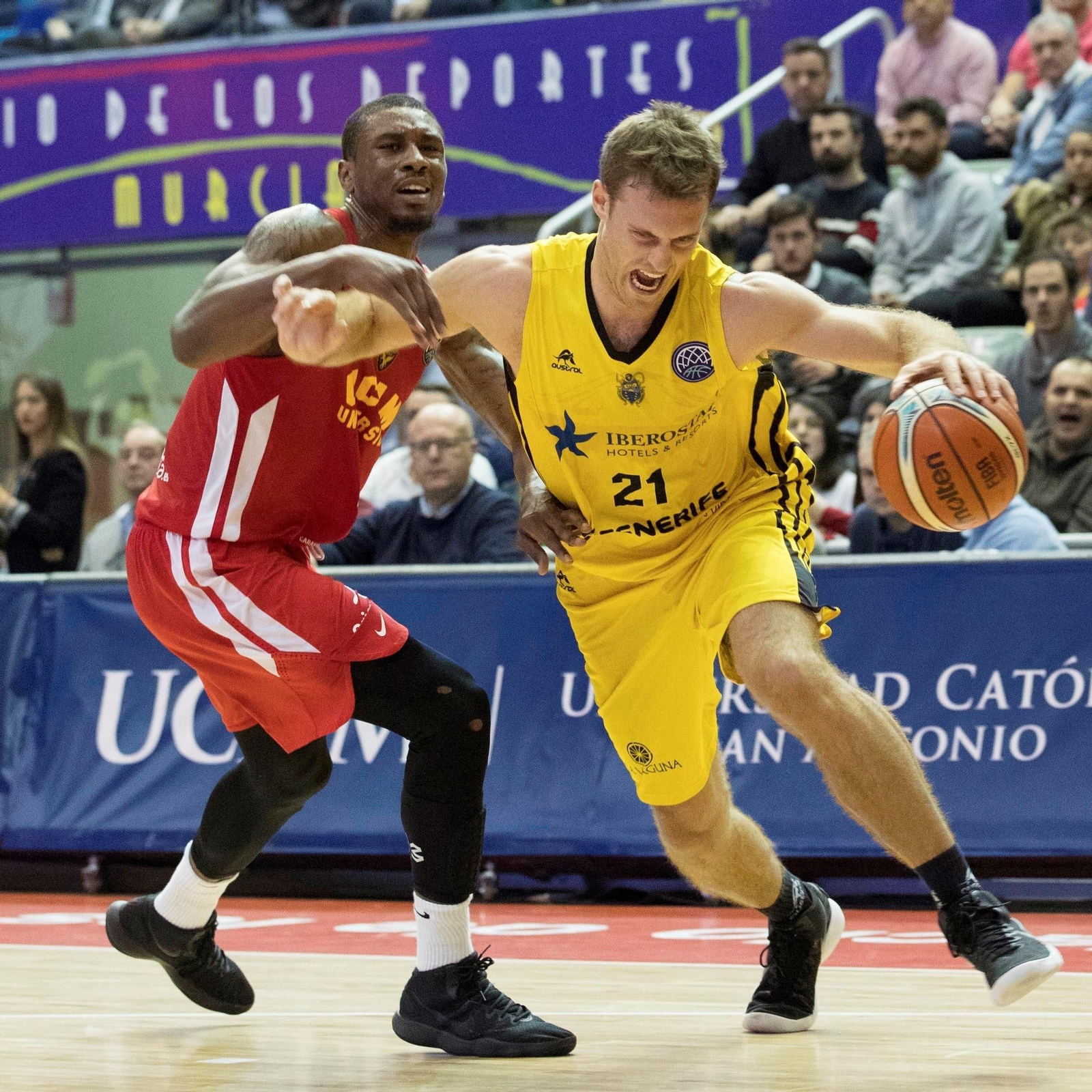 Las fotos de la carrera de Tim Abromaitis, fichaje del Unicaja