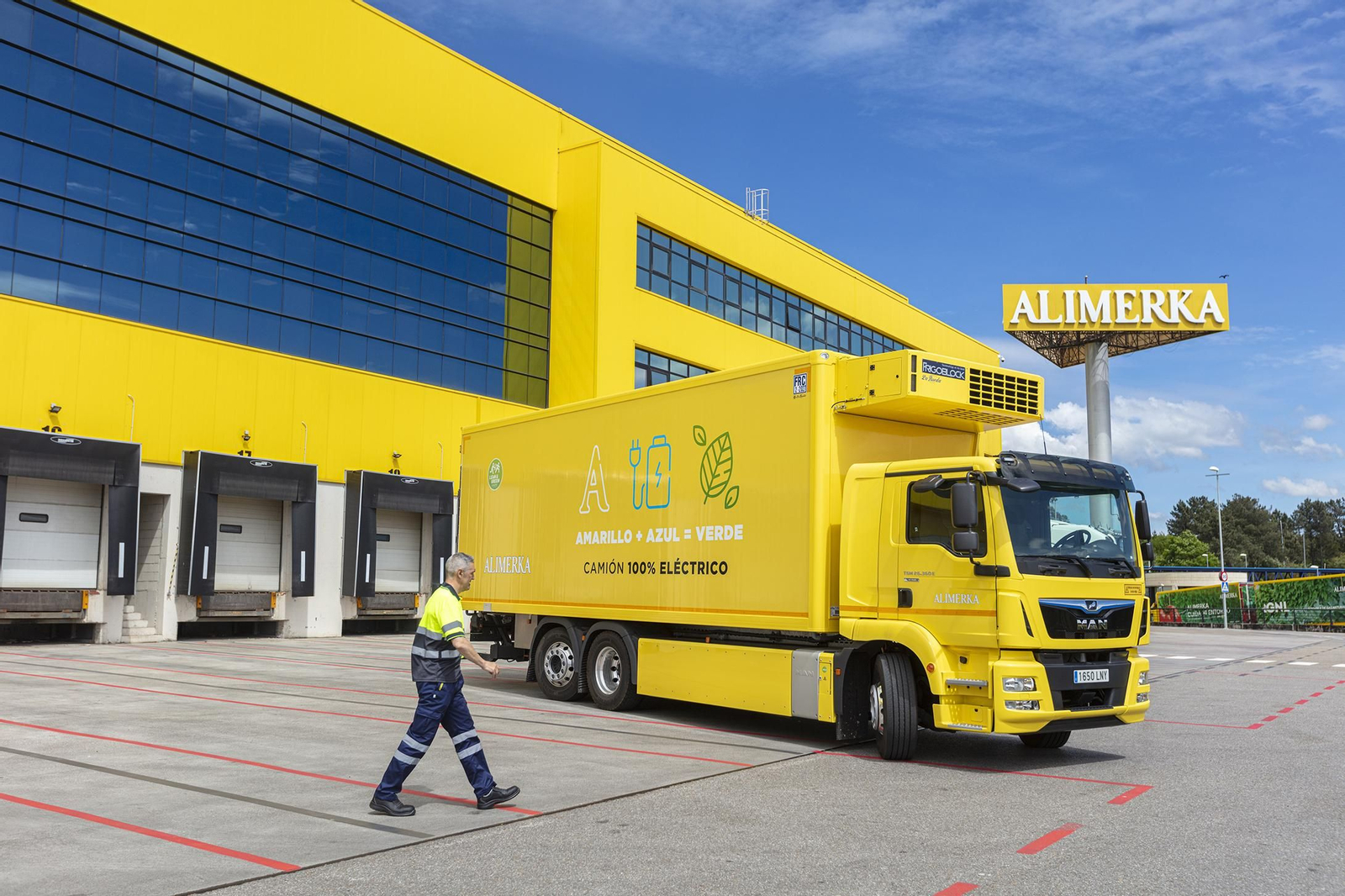 Alimerka apuesta por la distribución cero emisiones con el Man eTGM