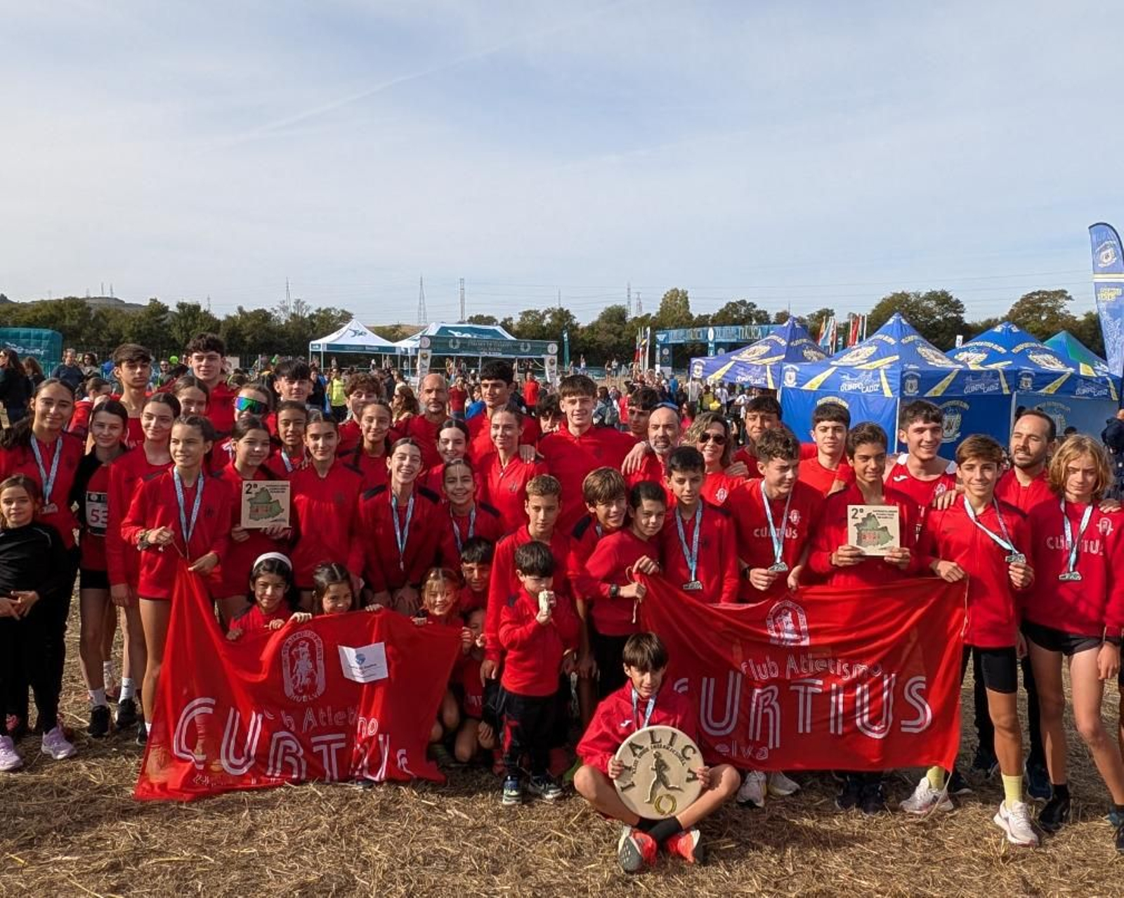 Atletas del Club Atletismo Curtius.