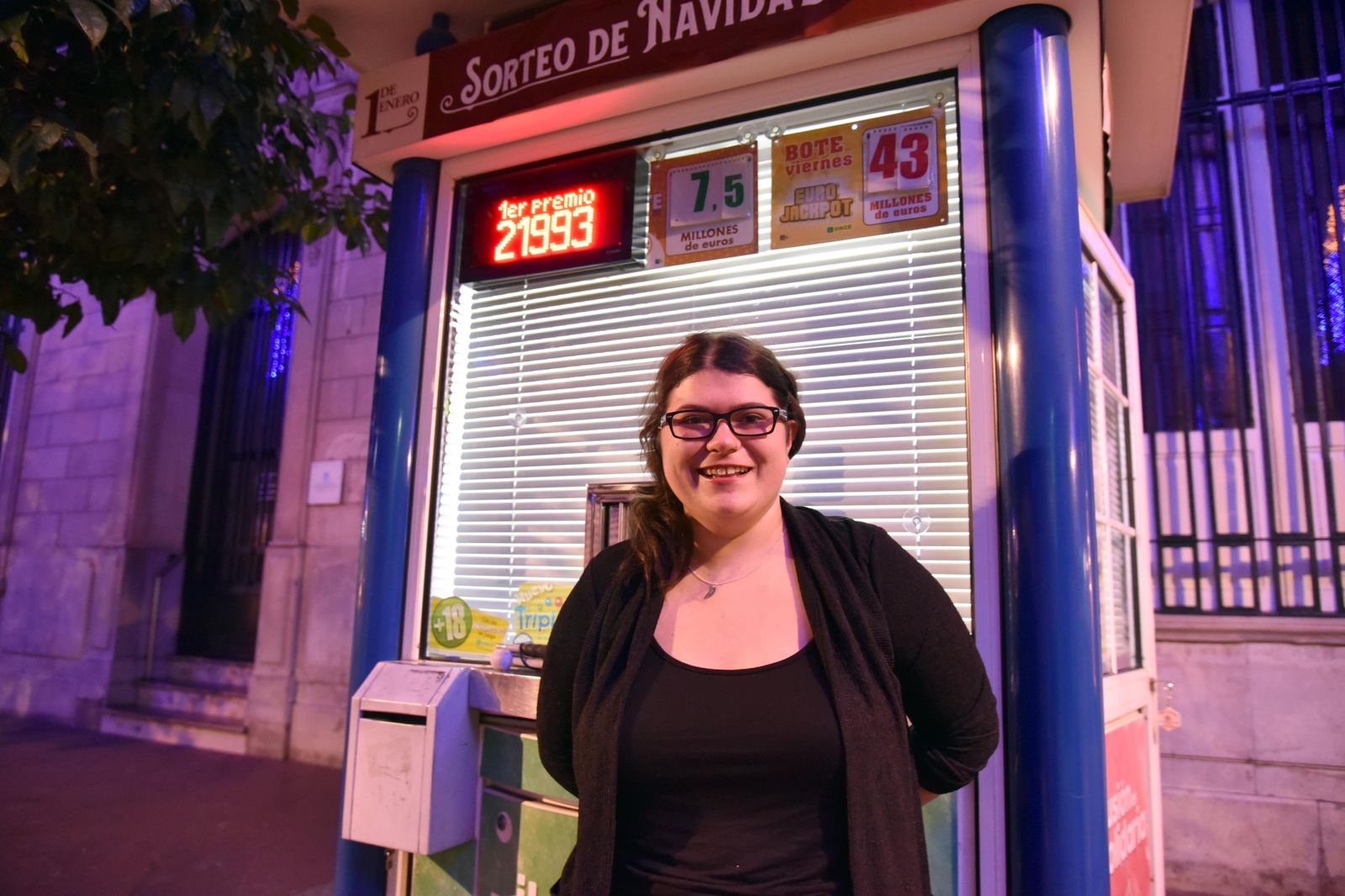 Mónica Galera, una de las vendedoras que han repartido premios en el Sorteo.