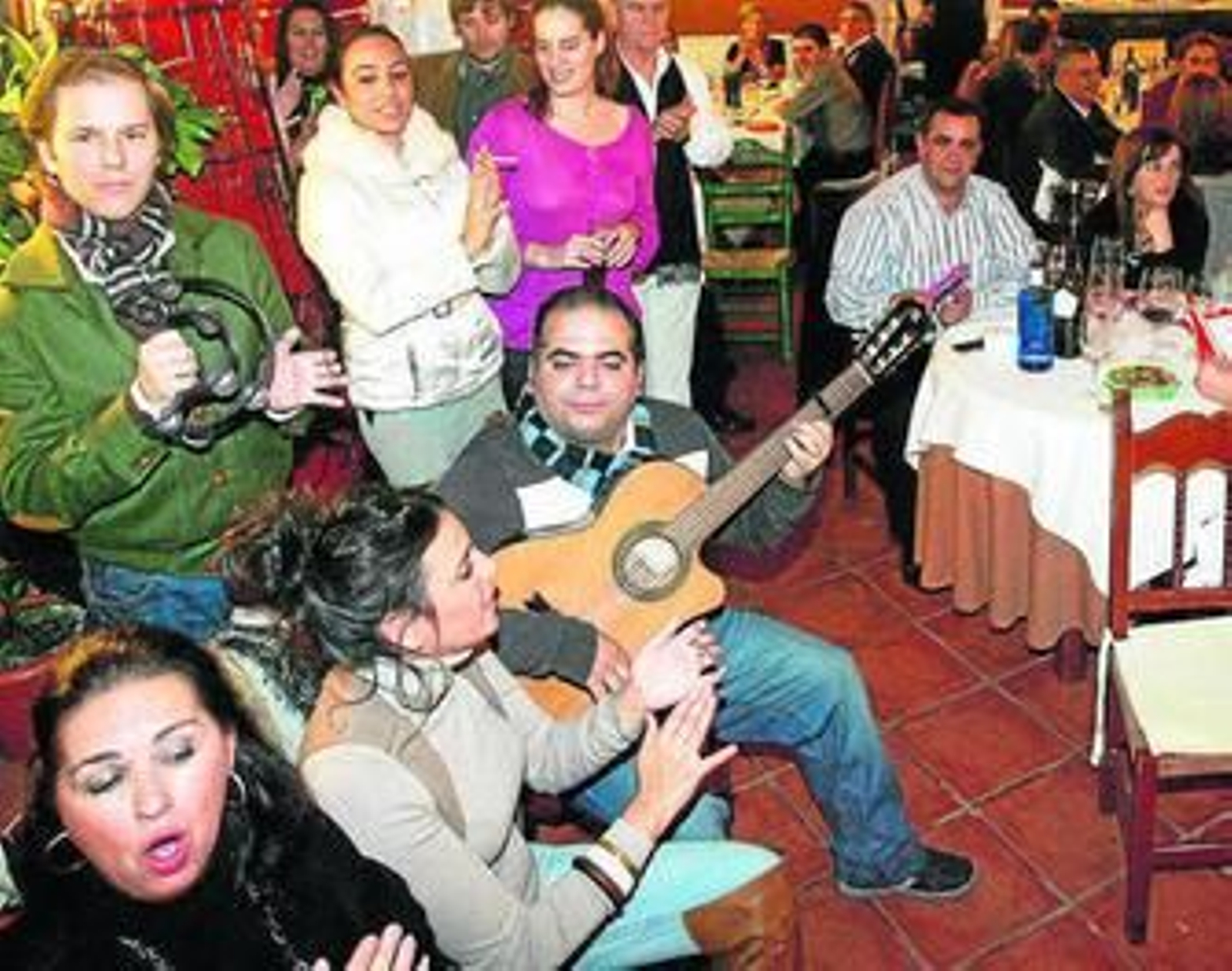 Celebración de una zambomba en un establecimiento hostelero.