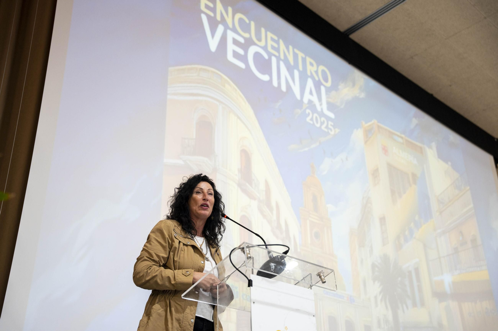 El encuentro Vecinal en el Palacio de Exposiciones y Congresos ‘Cabo de Gata – Ciudad de Almería’ de El Toyo, en imágenes