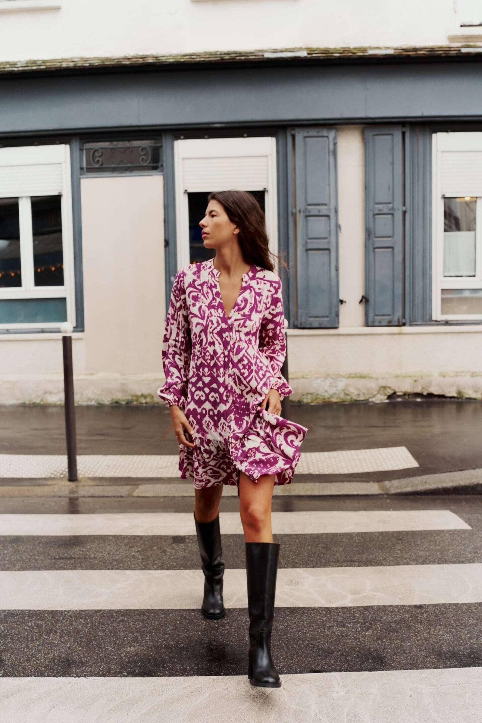 Vestido estampado de Zara.