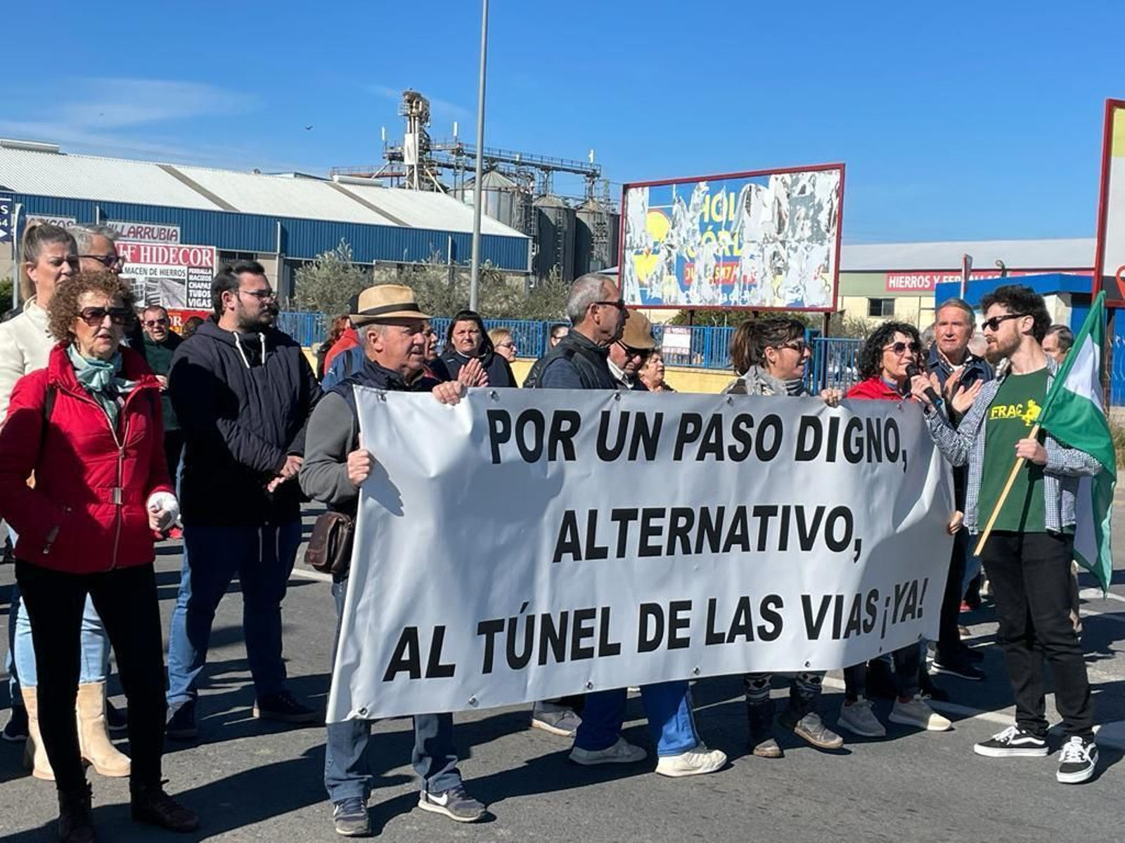 Un momento de la protesta protagonizada por los vecinos de Villarrubia.