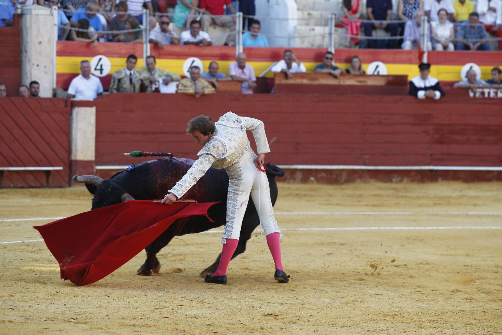 Fotogalería Primera Corrida de Toros. Feria de Almería 2019