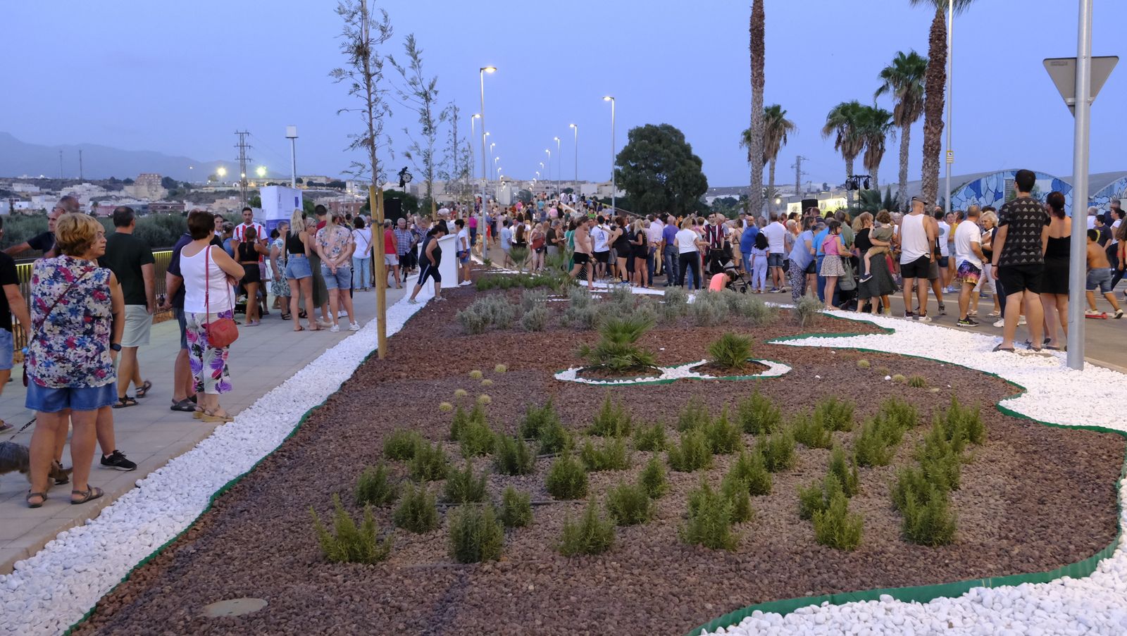 Imágenes de la inauguración del puente que une Huércal de Almería y Viator