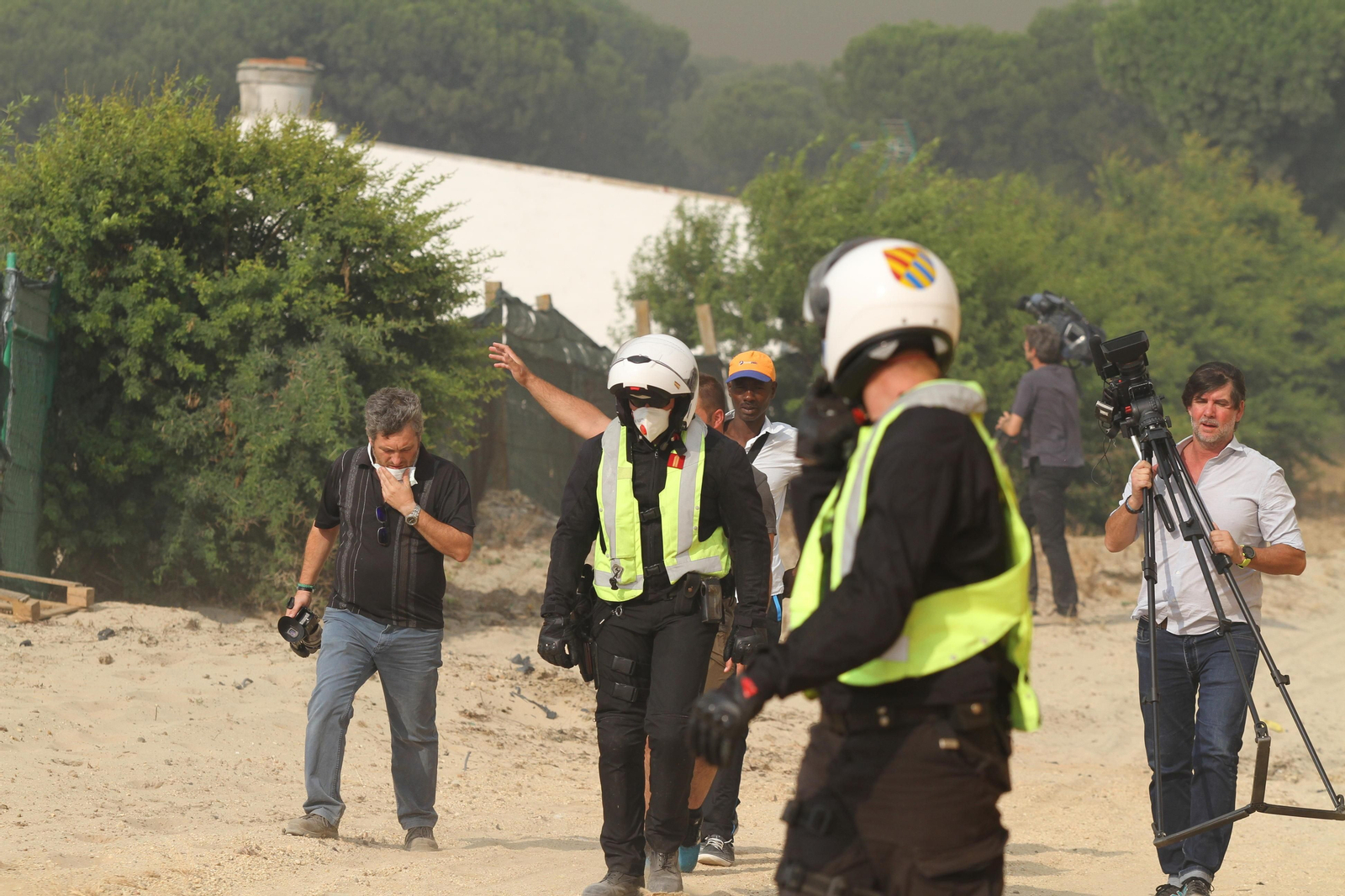 Las imágenes del incendio en Moguer y Mazagón