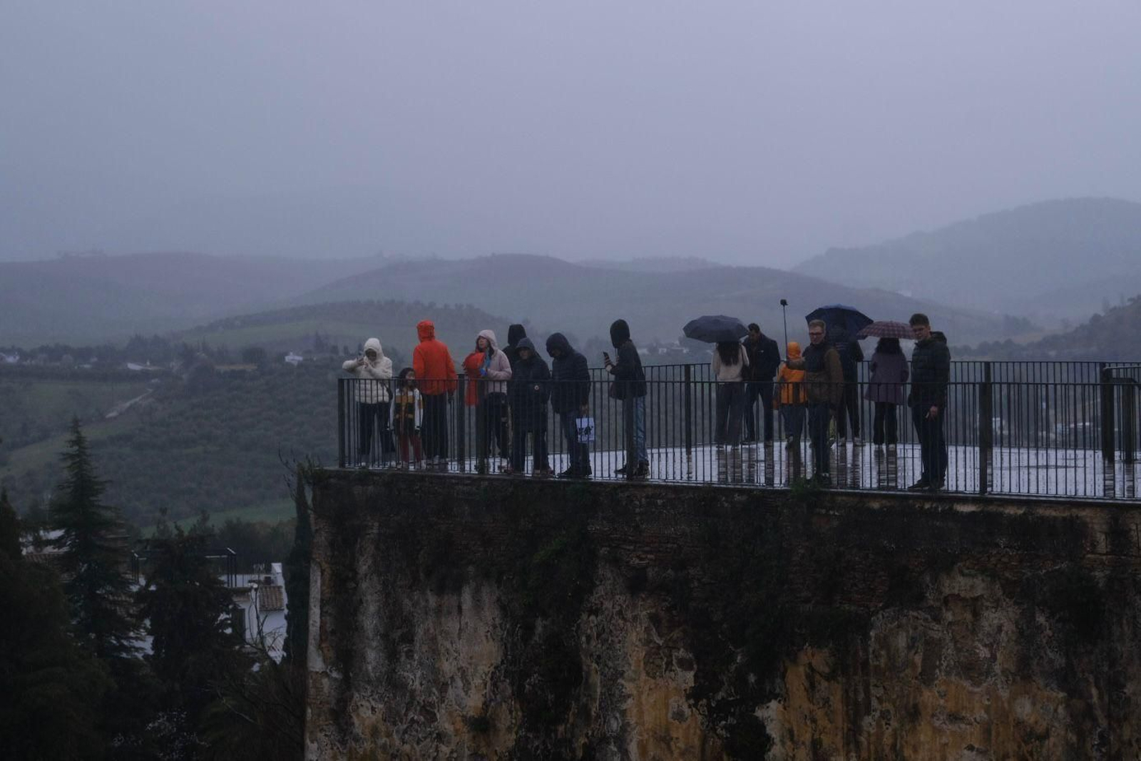 Las imágenes de la lluvia de la borrasca Karlotta en Ronda Las imágenes de la lluvia de la borrasca Karlotta en Ronda
