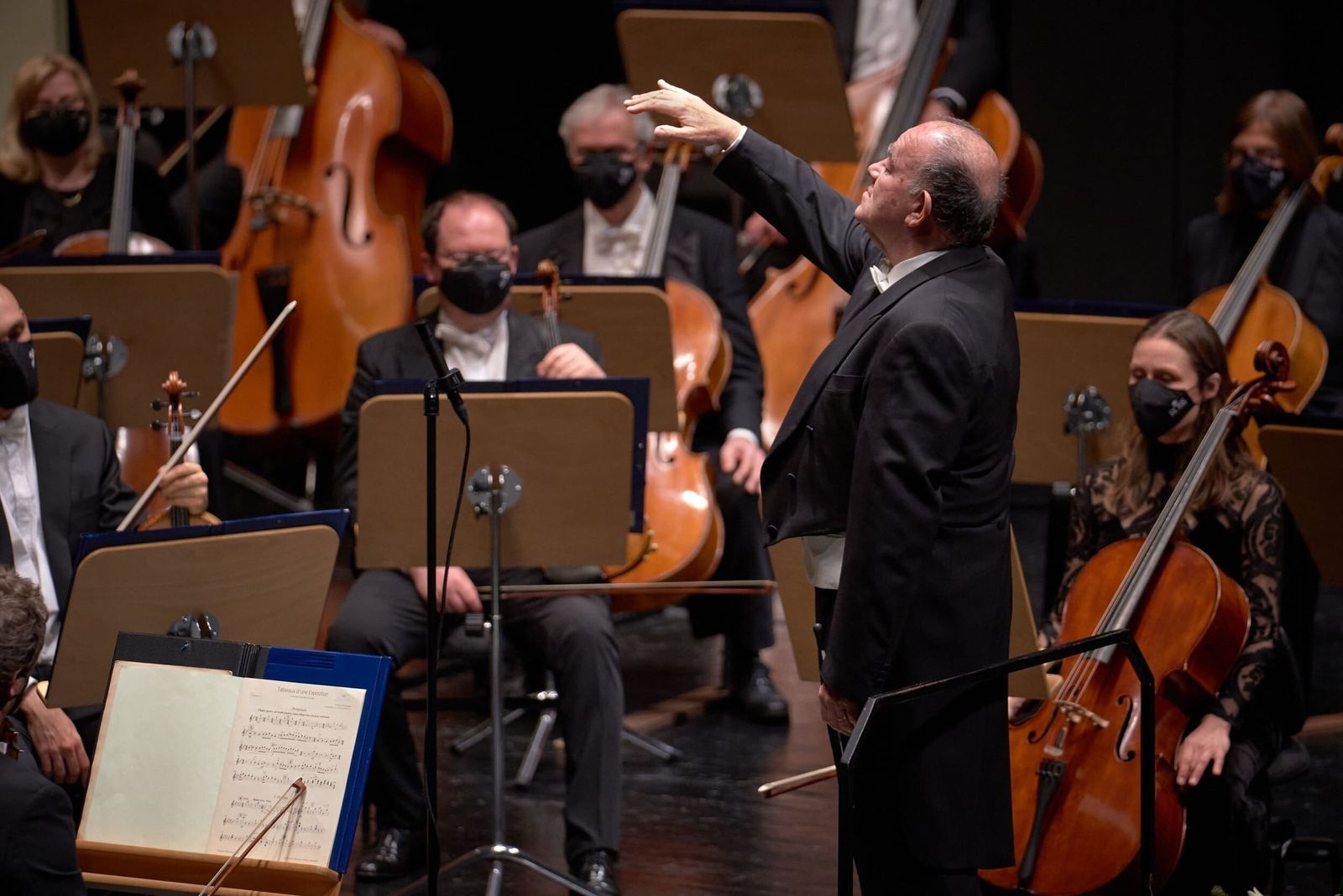 El director Marc Soustrot, durante un concierto de la ROSS.
