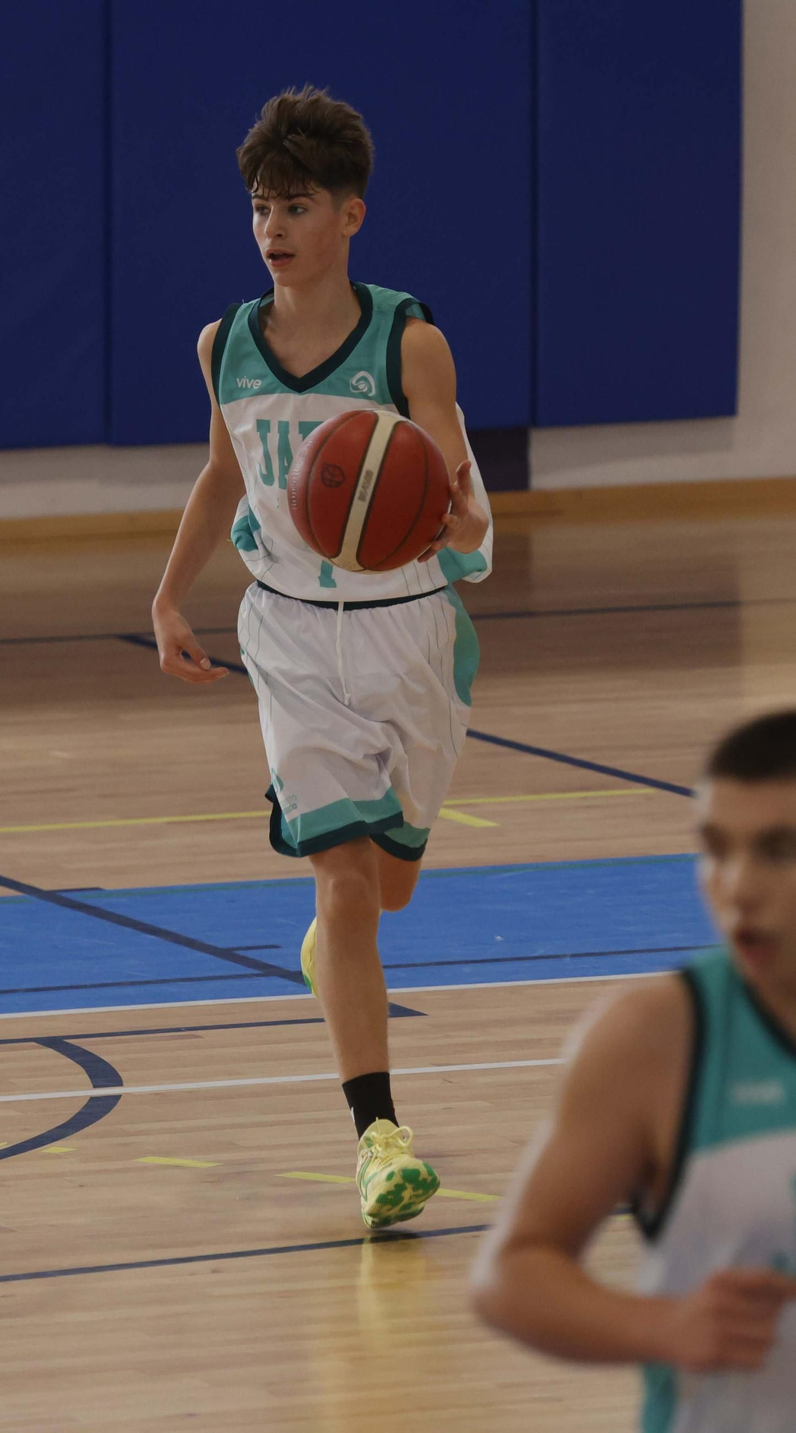 Las fotos de la segunda jornada del Campeonato de Andalucía infantil masculino de baloncesto, en La Línea