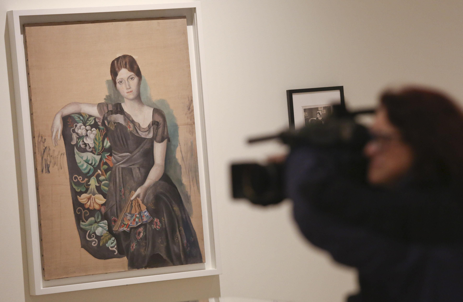 Las imágenes de la exposición 'Olga Picasso' en el Museo Picasso Málaga