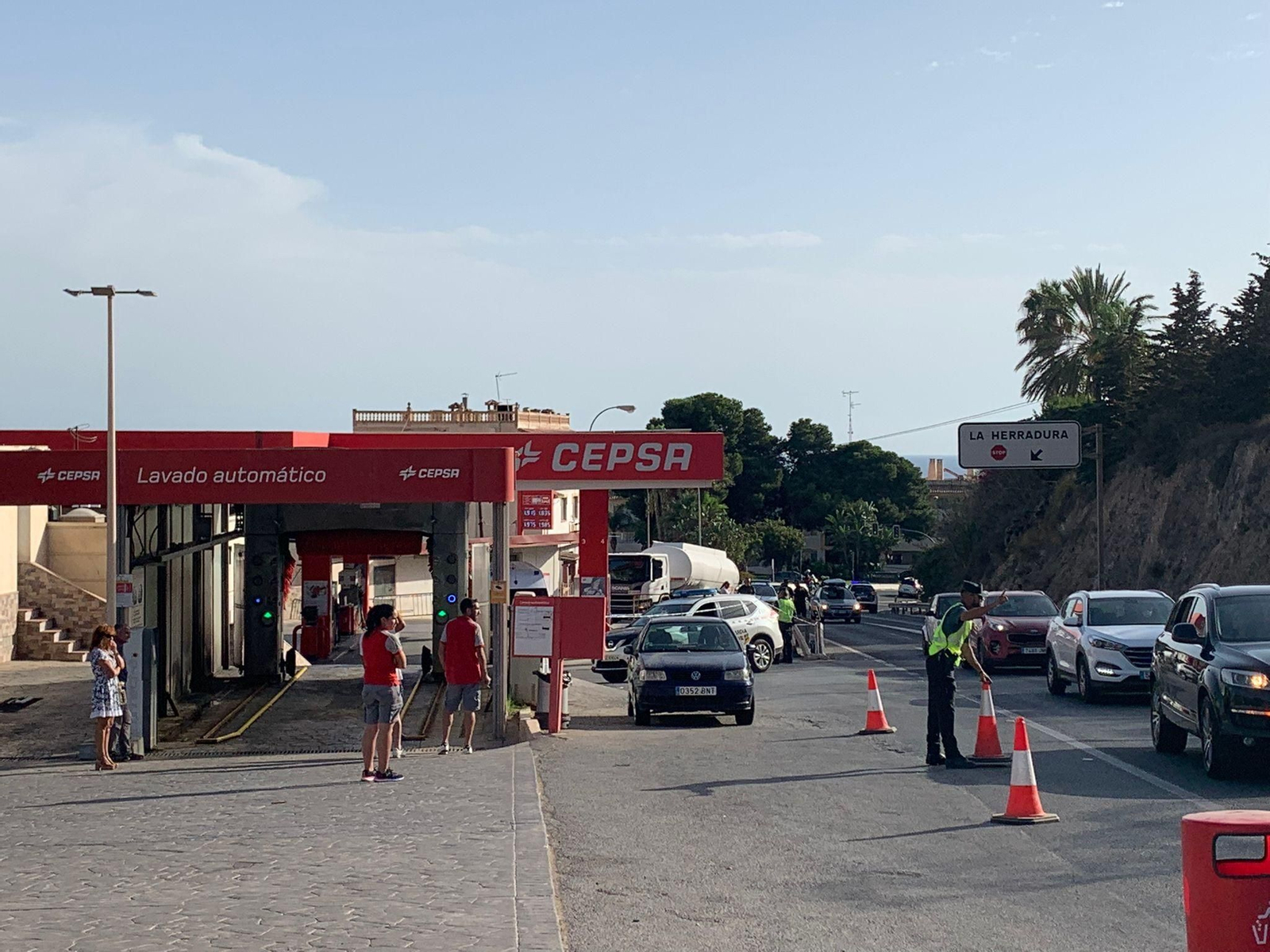 Un supuesto paquete bomba genera alarma en La Herradura