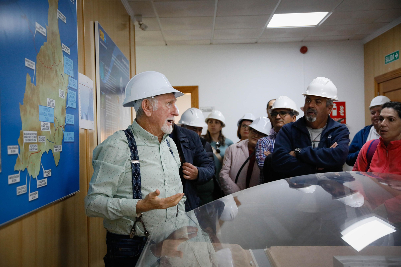 CUCN visita la desaladora de Carboneras y las balsas de Níjar
