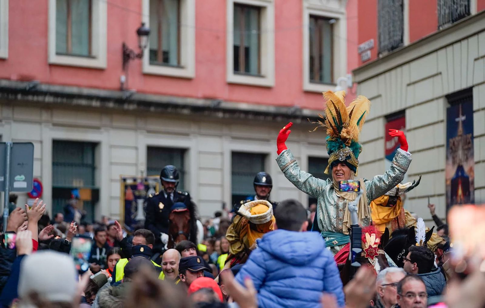 Las fotos del Heraldo Real en Sevilla