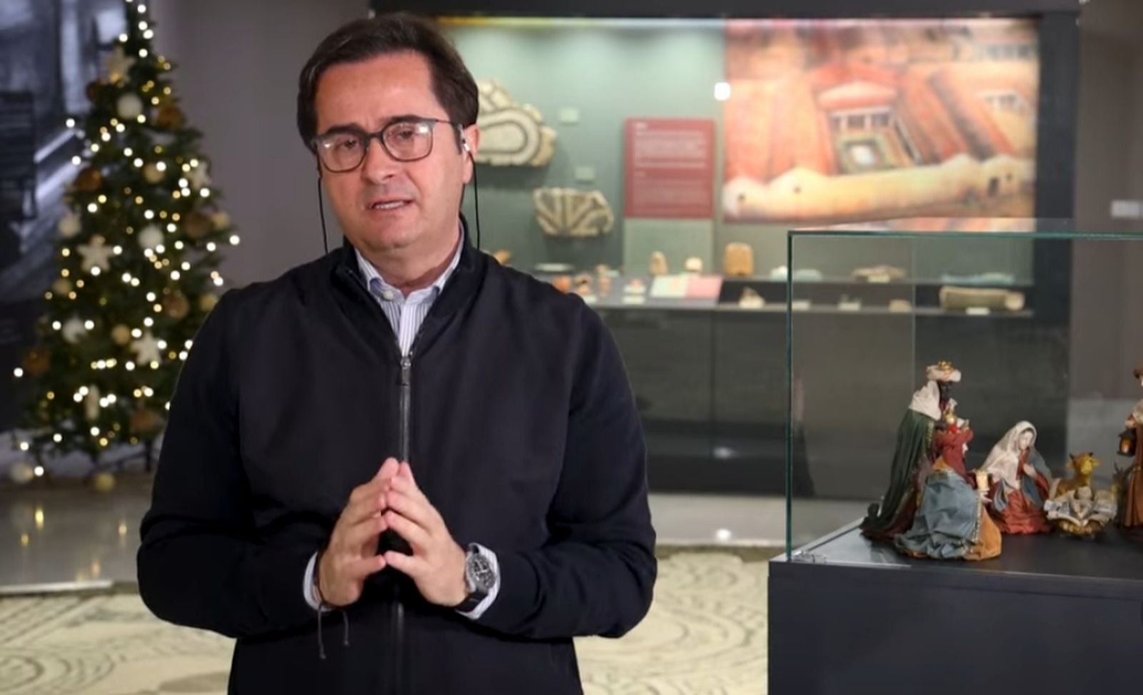 Francisco Góngora felicita la Navidad a los ejidenses.