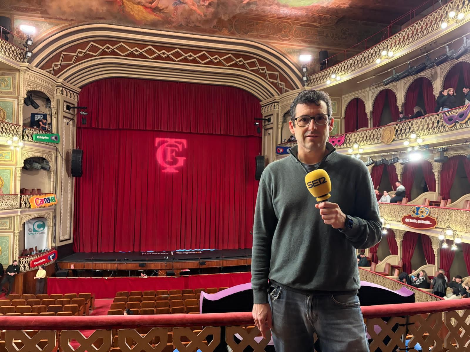 Ignacio de la Varga, la voz del Carnaval del Cádiz en la Cadena SER.