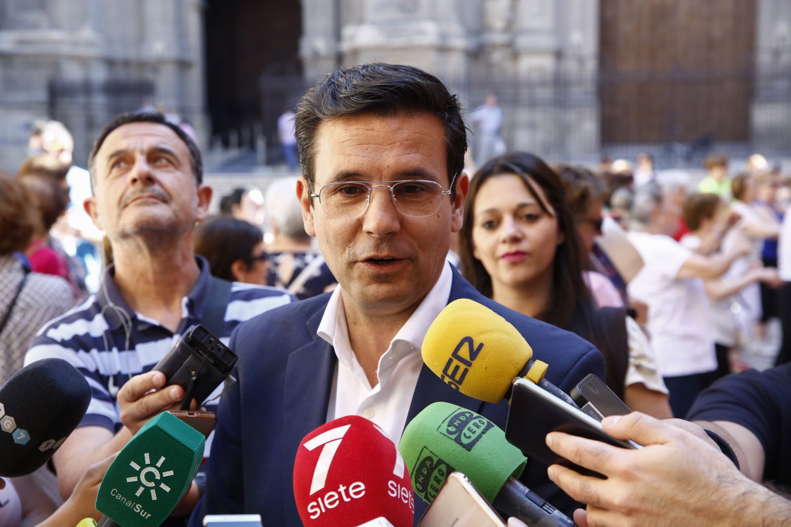 Paco Cuenca (PSOE) ve una puerta abierta para negociar con Cs.