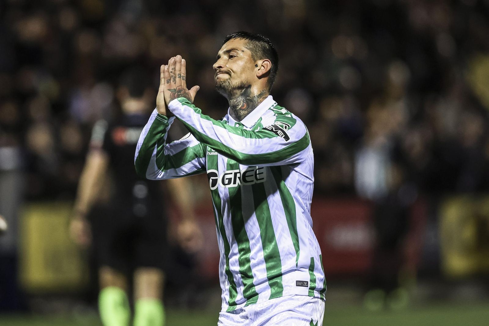 Las fotos del Sant Andreu - Betis de Copa del Rey