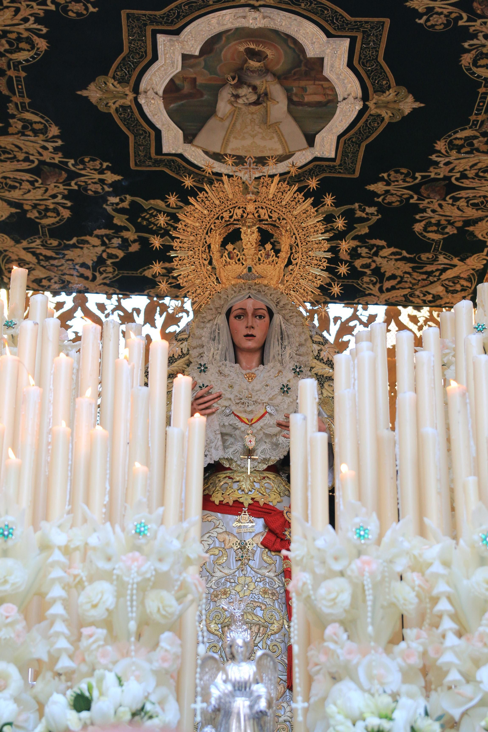 La procesión de la Macarena, en imágenes