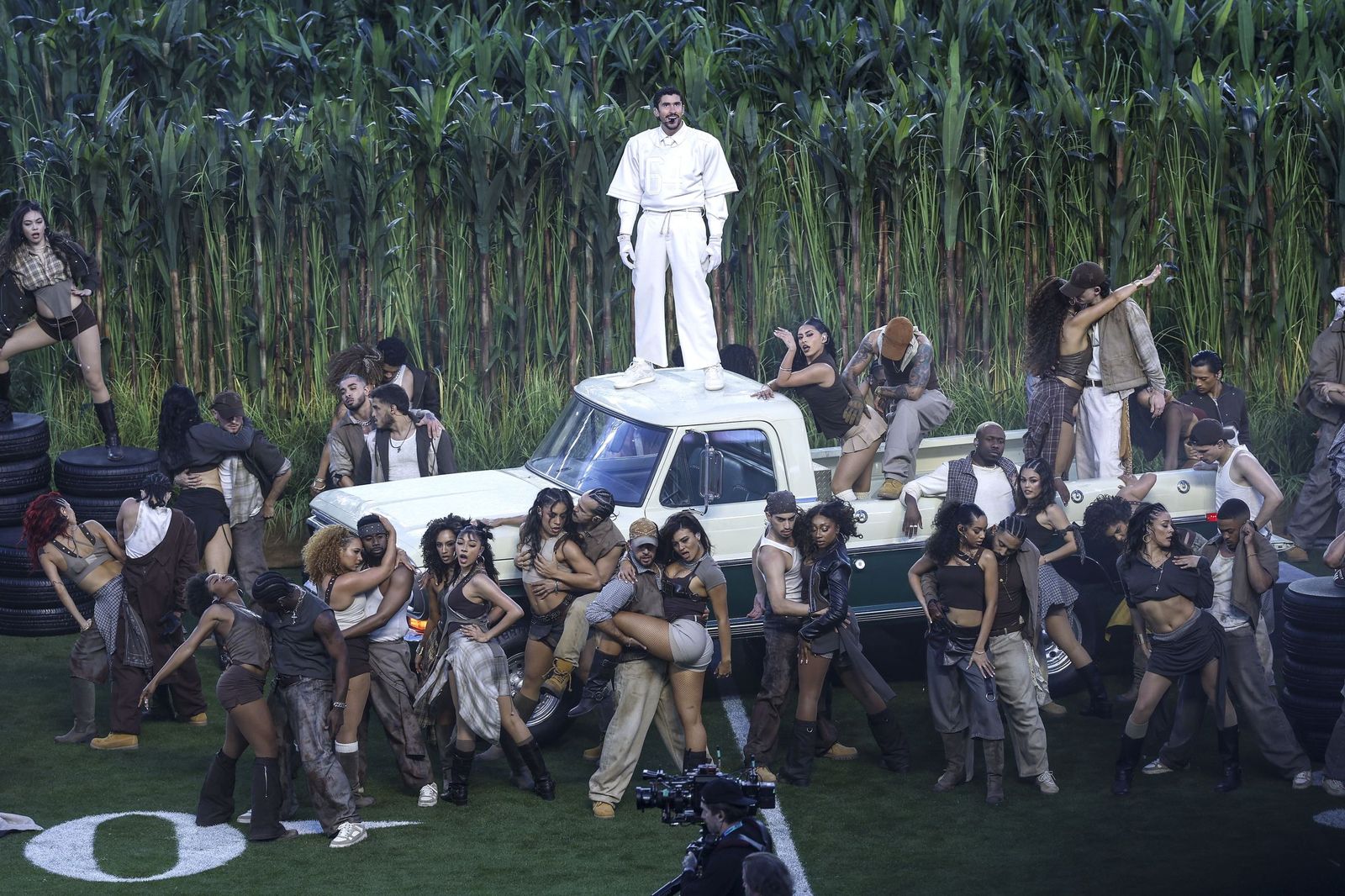 Las mejores fotos de la Super Bowl con la actuación de Bad Bunny