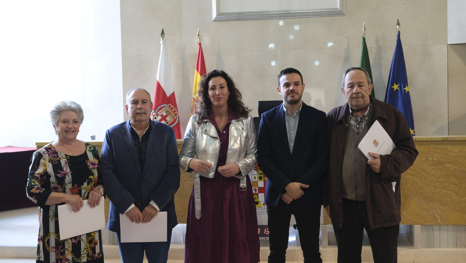Imágenes de las entregas de subvenciones del Ayuntamiento de Almería a asociaciones de vecinos
