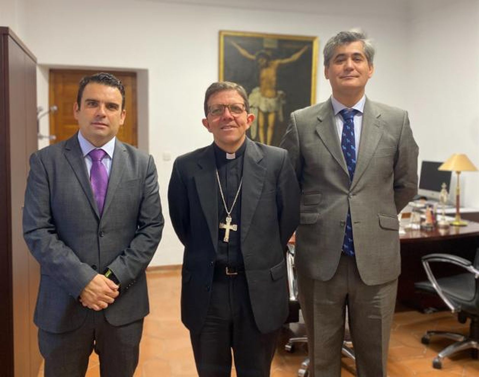 Juan López Vela y José Luis Martínez junto a Ramón Valdivia