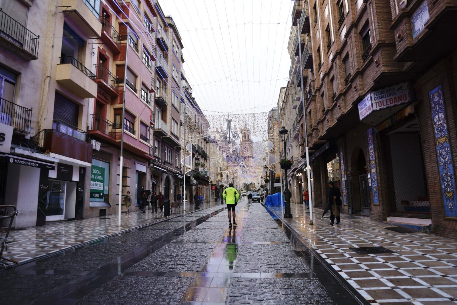 La calle Bernabé Soriano, en la mañana de este viernes.