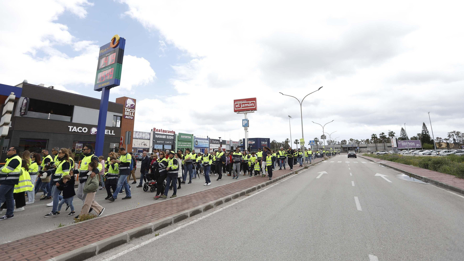 Fotos de la concentración de Acerinox por el Primero de Mayo Fotos de la concentración de Acerinox por el Primero de Mayo
