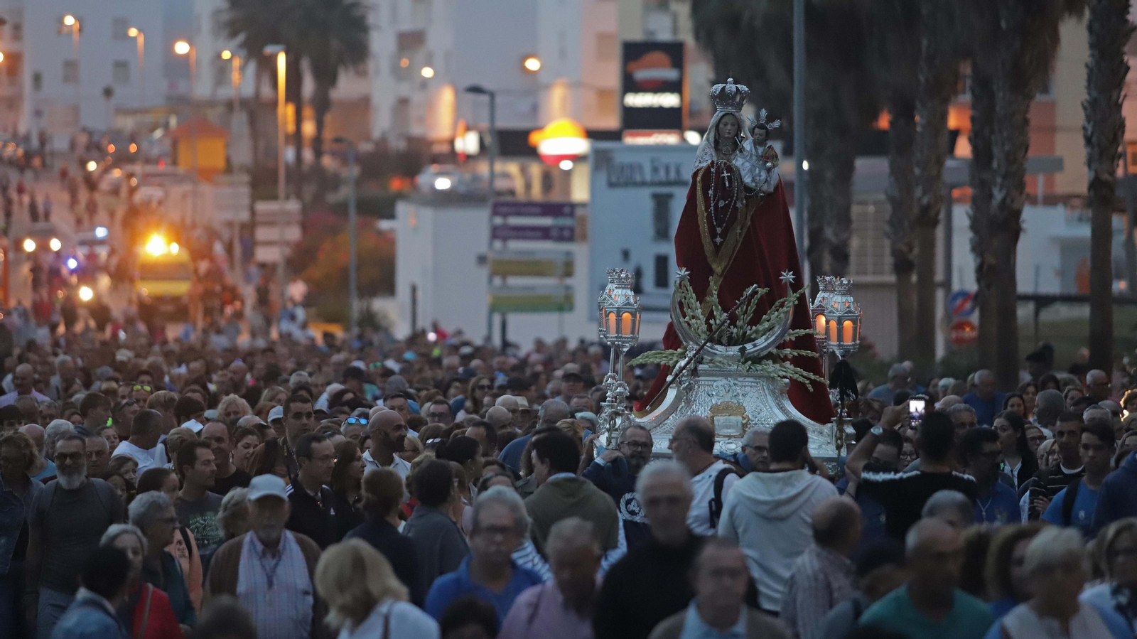 Fotos del retorno de la Virgen de la Luz a su santuario en Tarifa