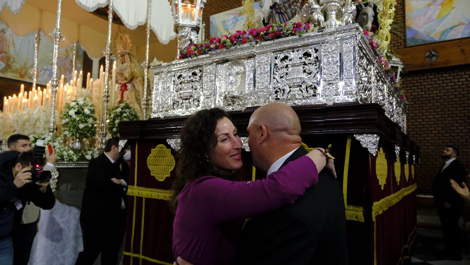 La Borriquita procesiona por las calles de Almería, en imágenes