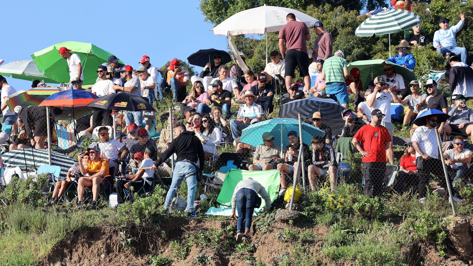 Búscate en el sábado del Gran Premio de España 2025 en el Circuito de Jerez - Ángel Nieto