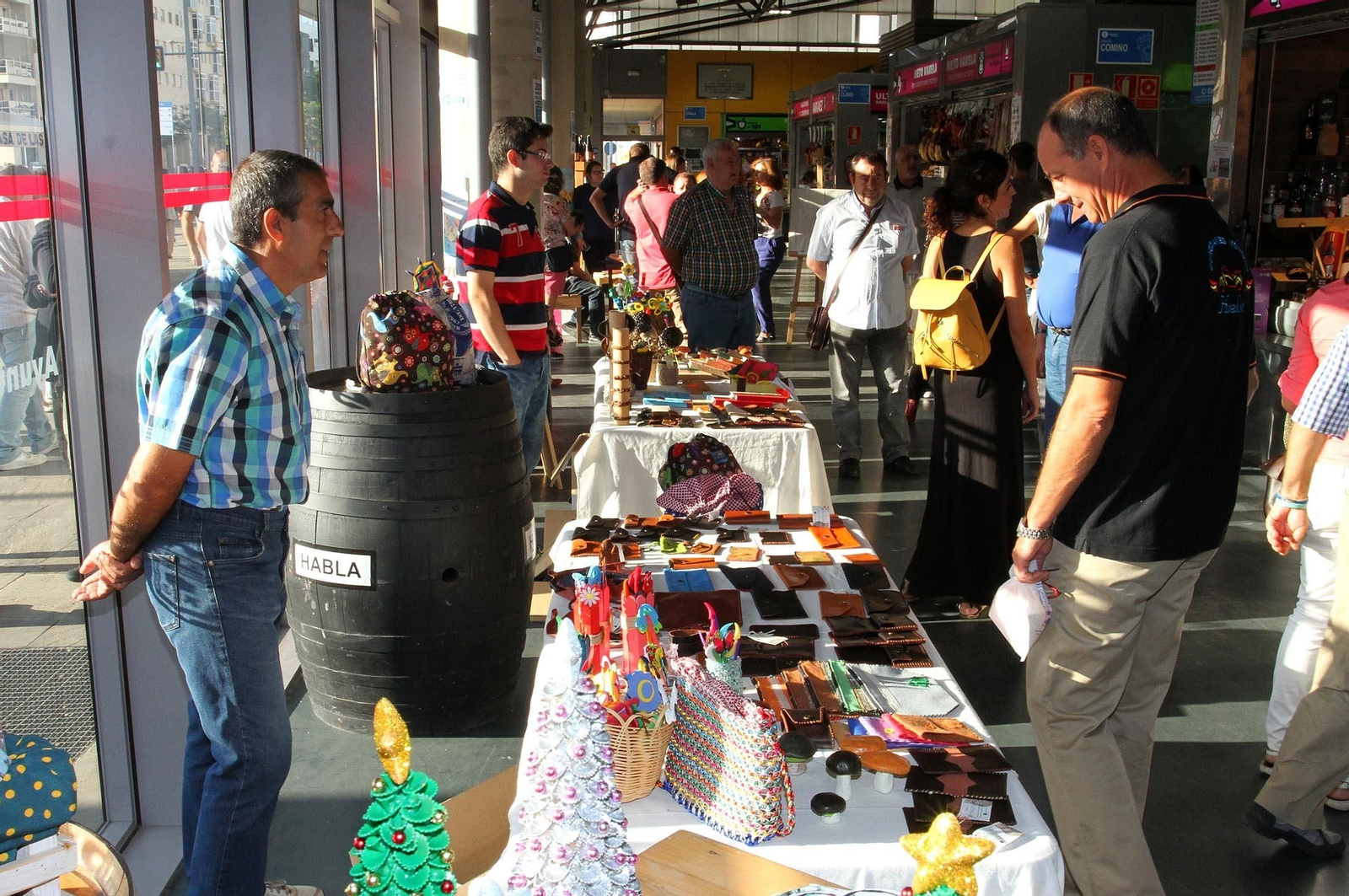 Imágenes de la VII Muestra de Artesanía FAISEM en el Mercado del Carmen.