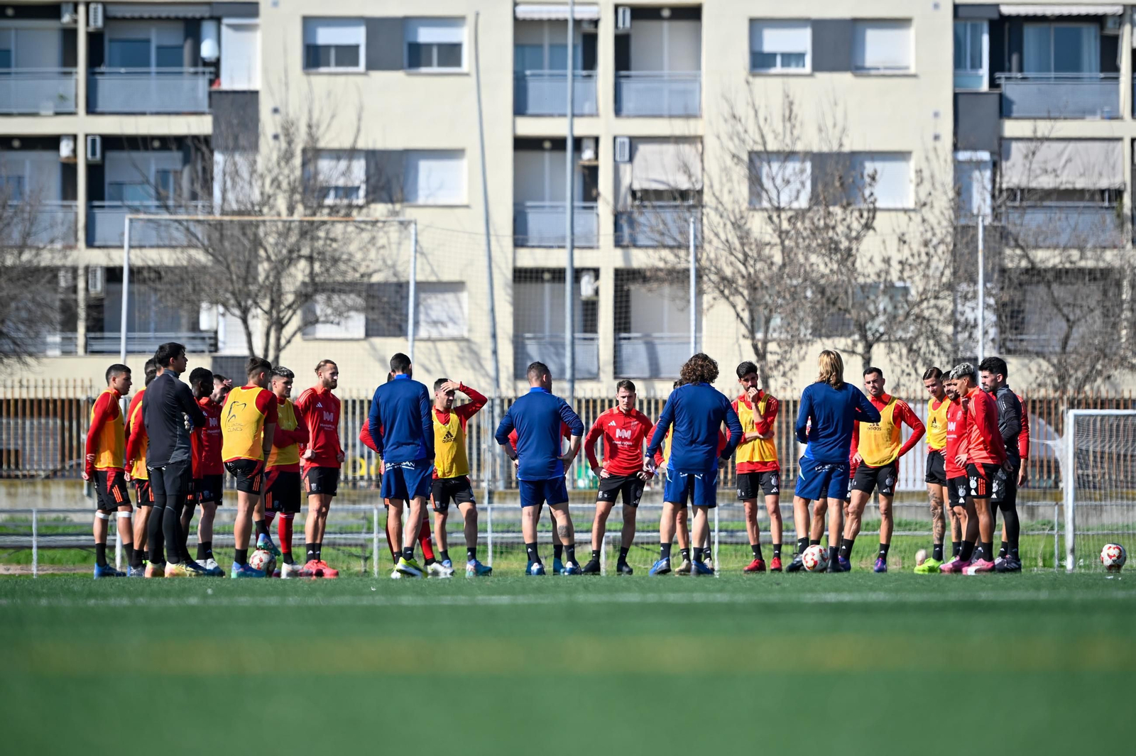 El Deportivo necesita un triunfo para seguir en la parte alta.