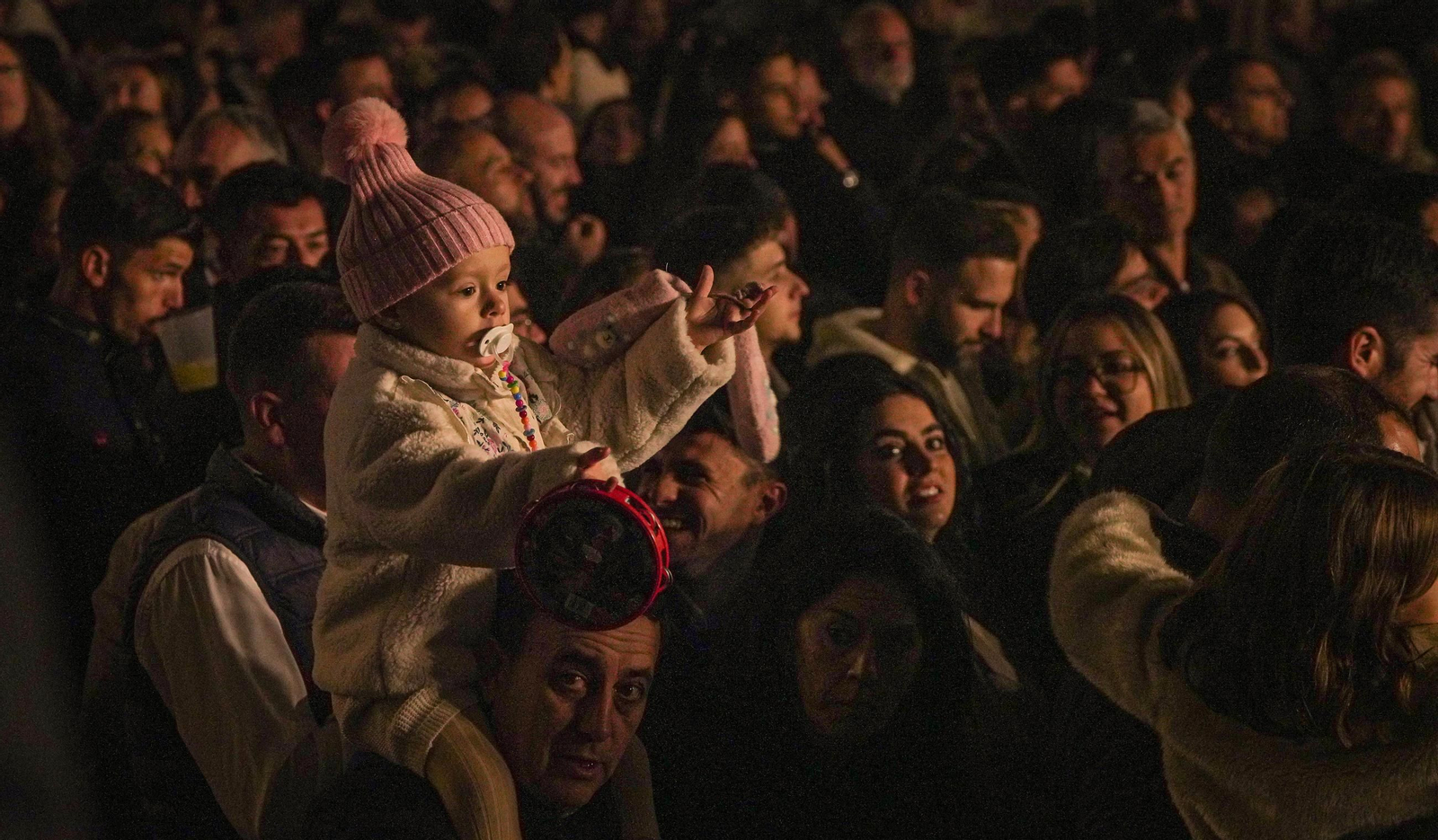 Imágenes del ambientazo en el alumbrado de Navidad en Jerez