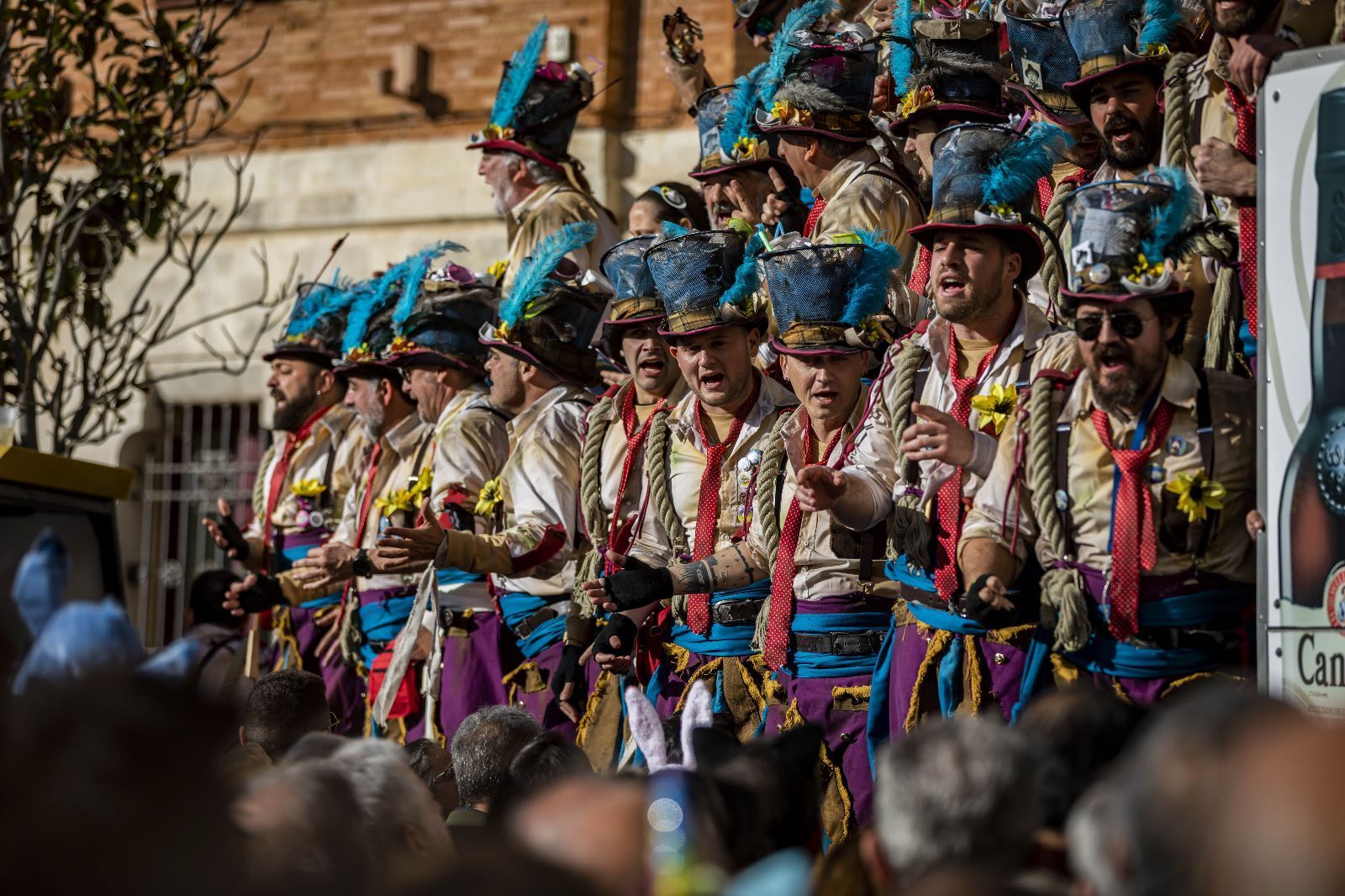 Las imágenes del Domingo de Piñata del Carnaval de Cádiz 2023.