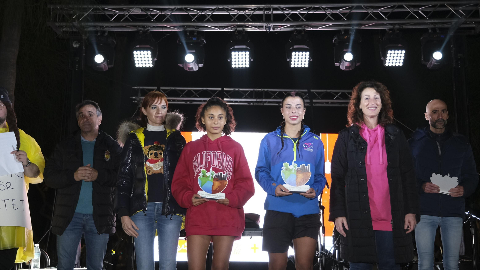 Imágenes de la XIV edición de la San Silvestre de Almería