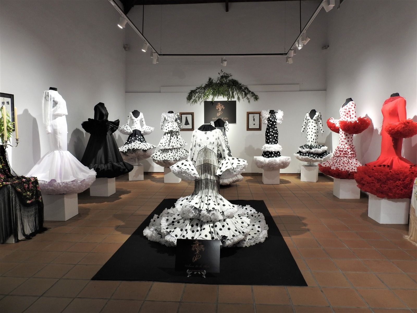 Exposición del diseñador de moda flamenca Javier Ordóñez.
